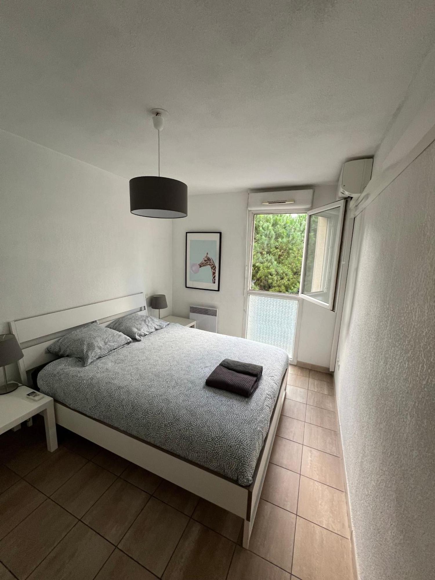 Appartement F2 Port Marianne